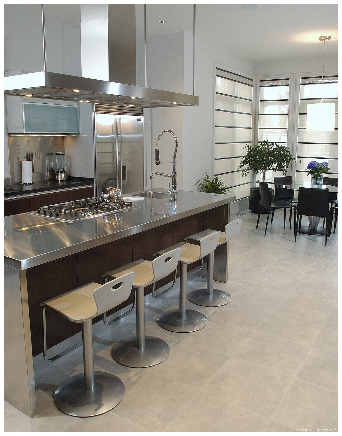 Modern Interior Design Spiral Kitchen - Makow Architects (19)