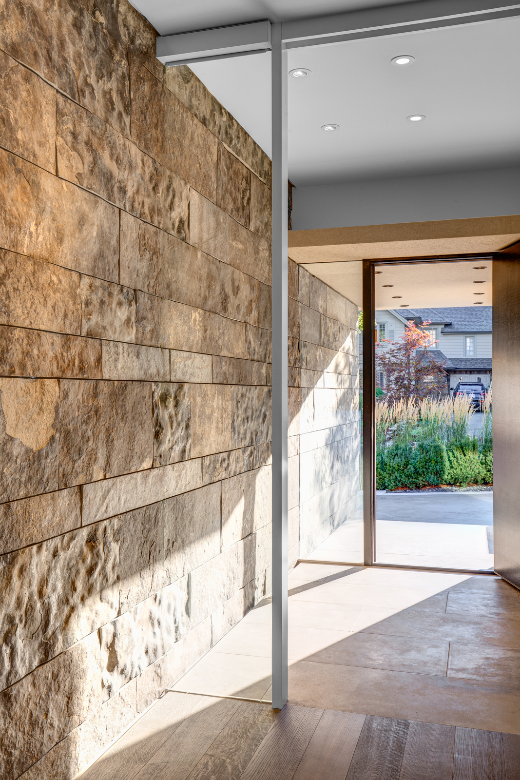 Makow Associates - Solar House Design - Front Entrance Interior