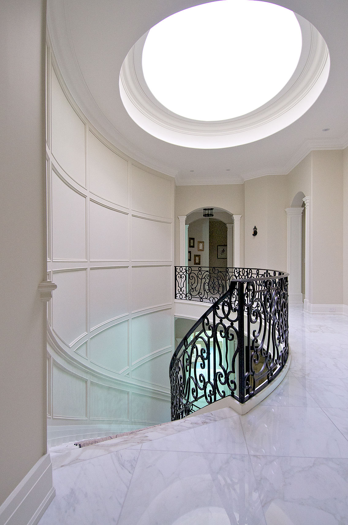 Interior Design Traditional Stairwell - Makow Architects